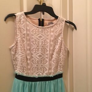 Juniors dress